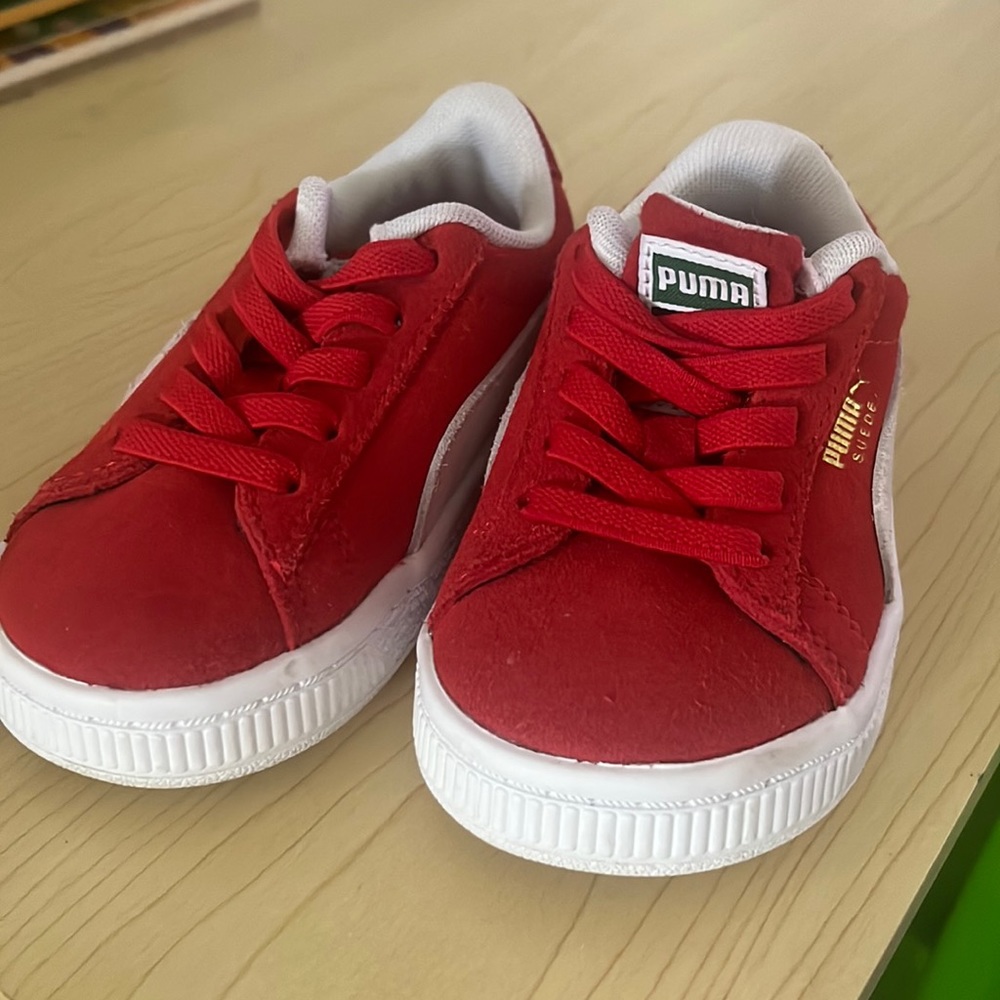 Toddler sneakers